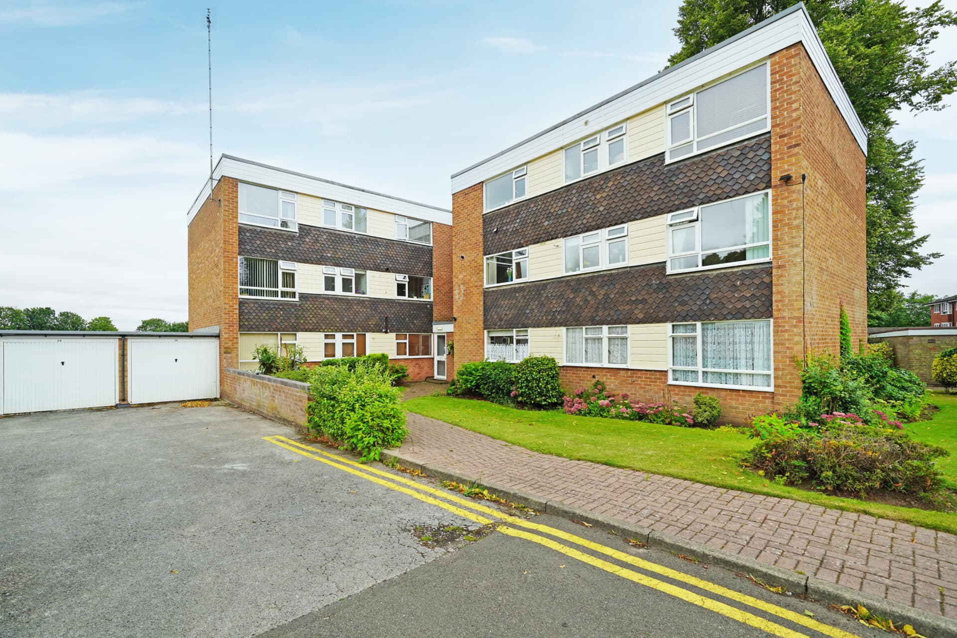 Albany Gardens Hampton Lane, Solihull, Solihull, B91 2PT