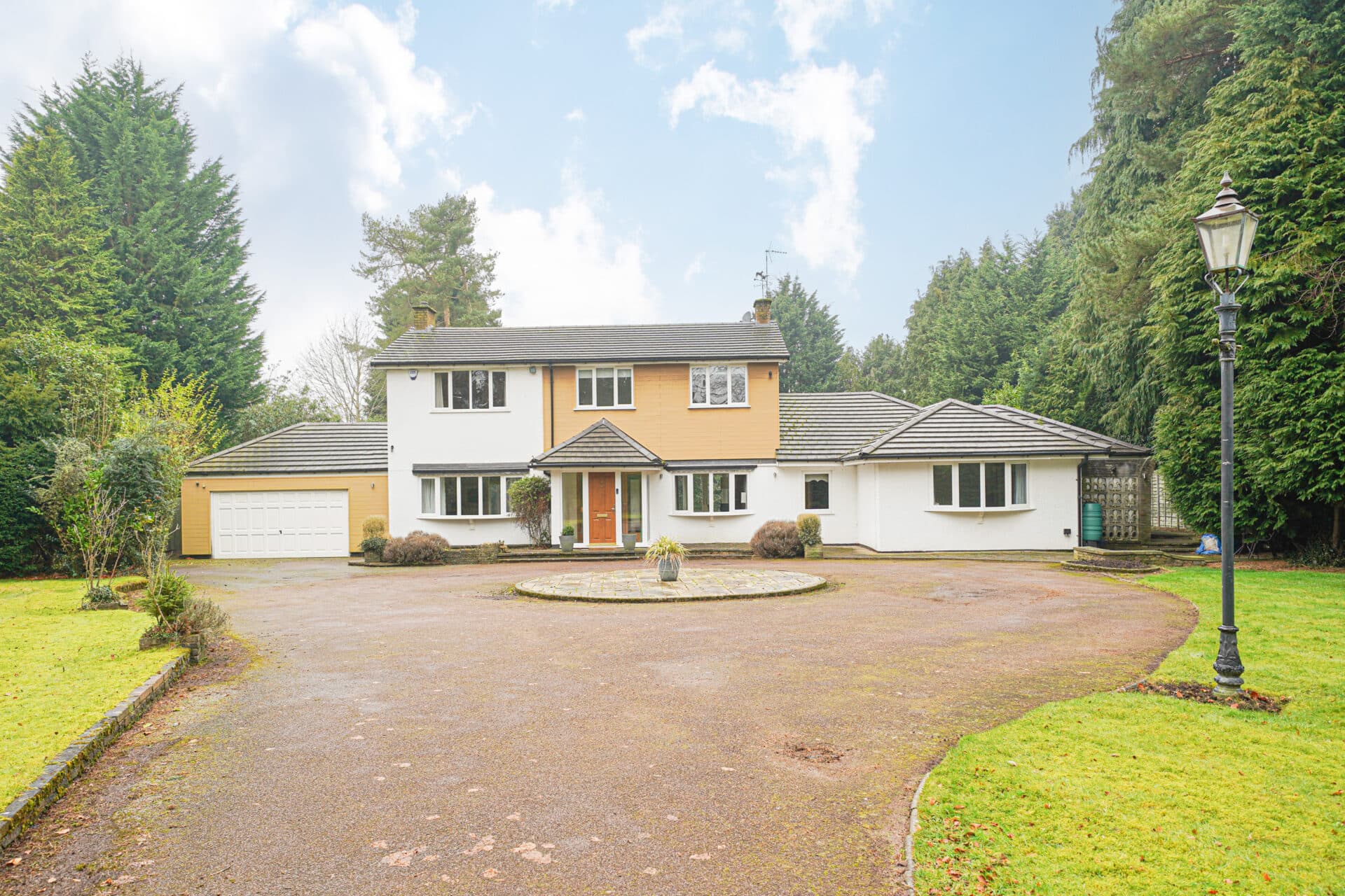 Beechwood House Kelsey Lane, Balsall Common, Coventry, Coventry, CV7 7GL