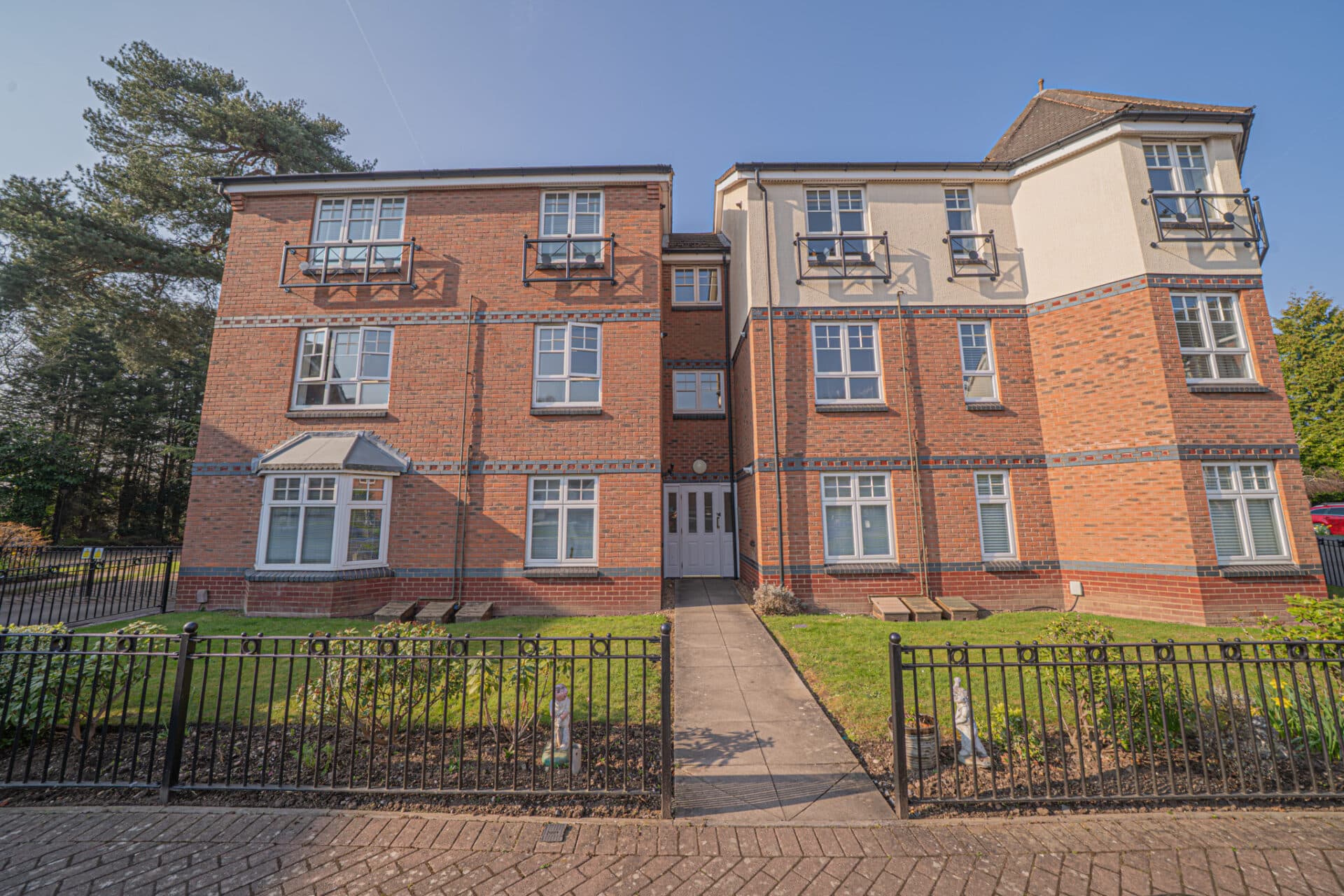 Thorpe Court, Solihull, Solihull, B91 1SU