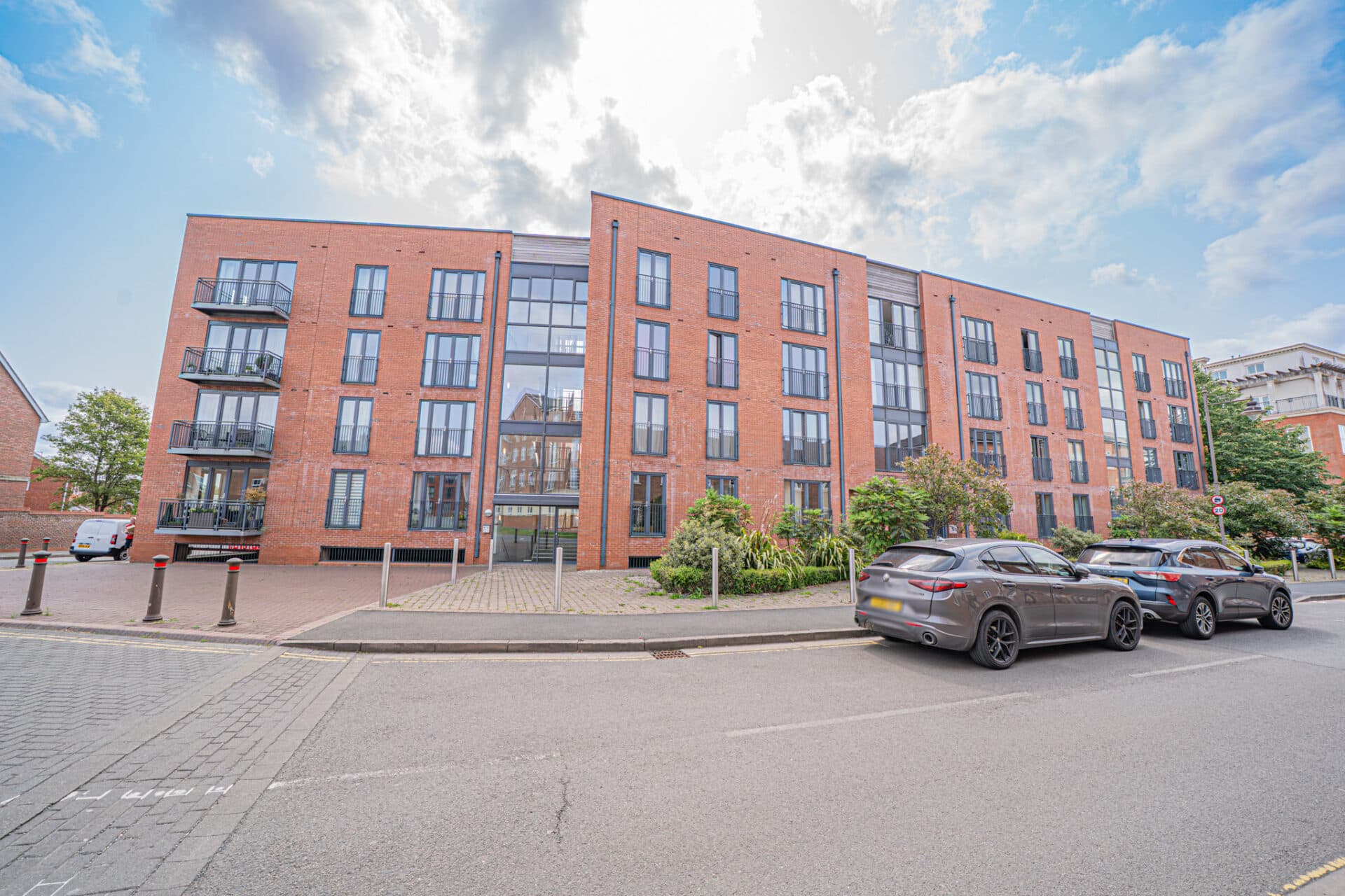 Apartment 22, Cornwood House, Solihull, 77 Rumbush Lane, B90 1TJ