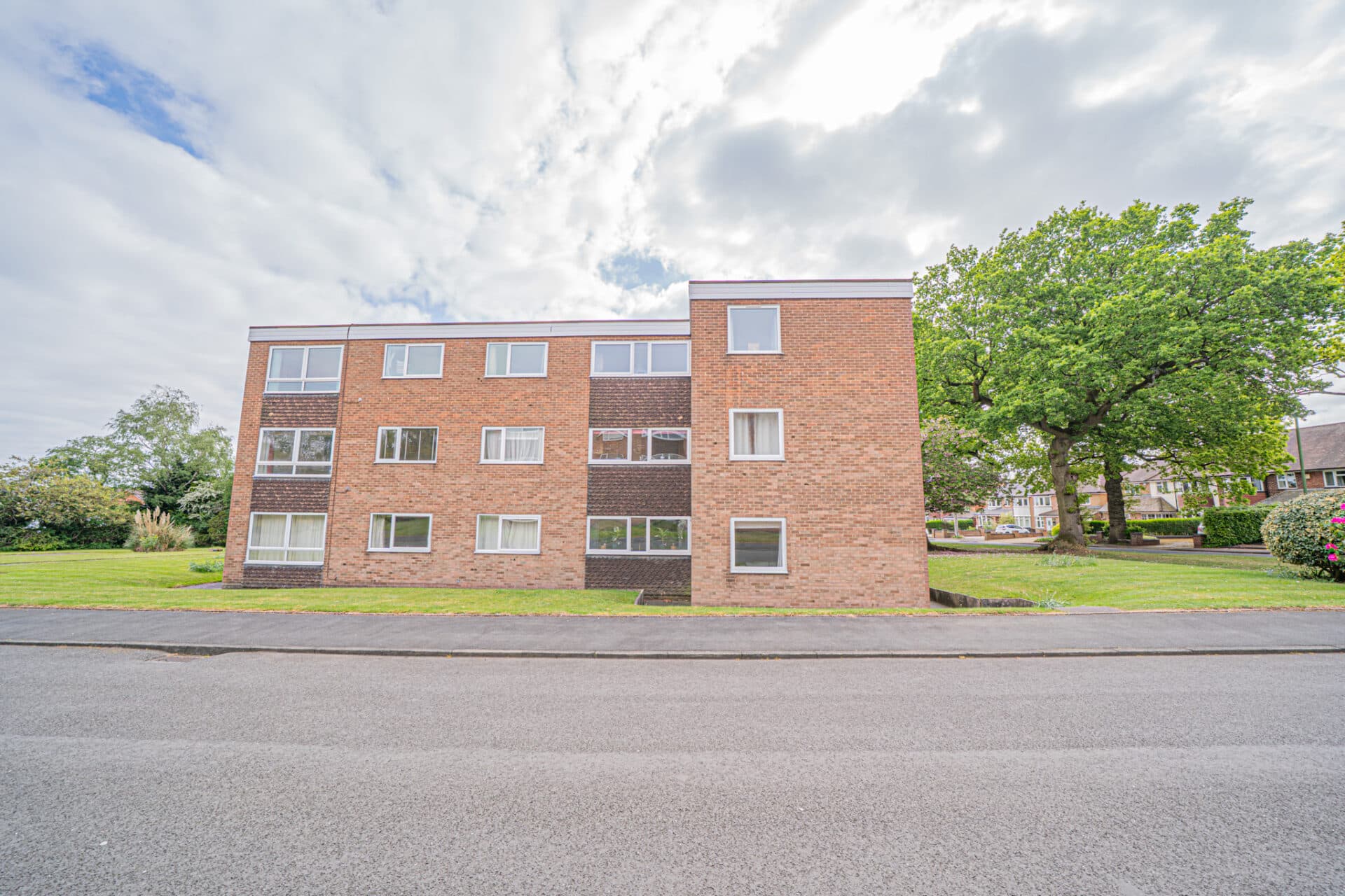 Flat 7, Byron Court Longdon Road, Solihull, Knowle, B93 9HX