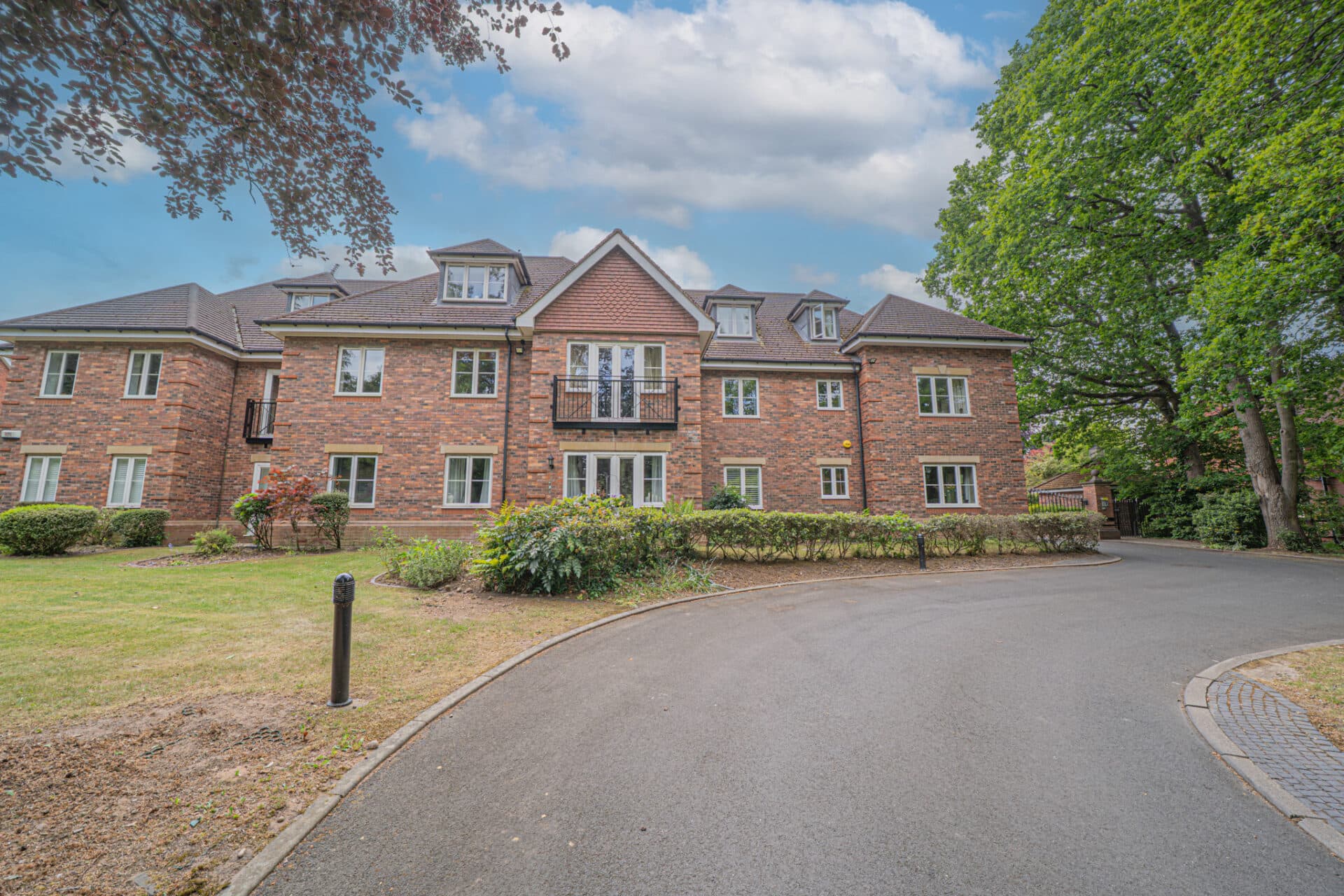 Apartment 6, Ashleigh Heights, Solihull, 514 Warwick Road, B91 1AG