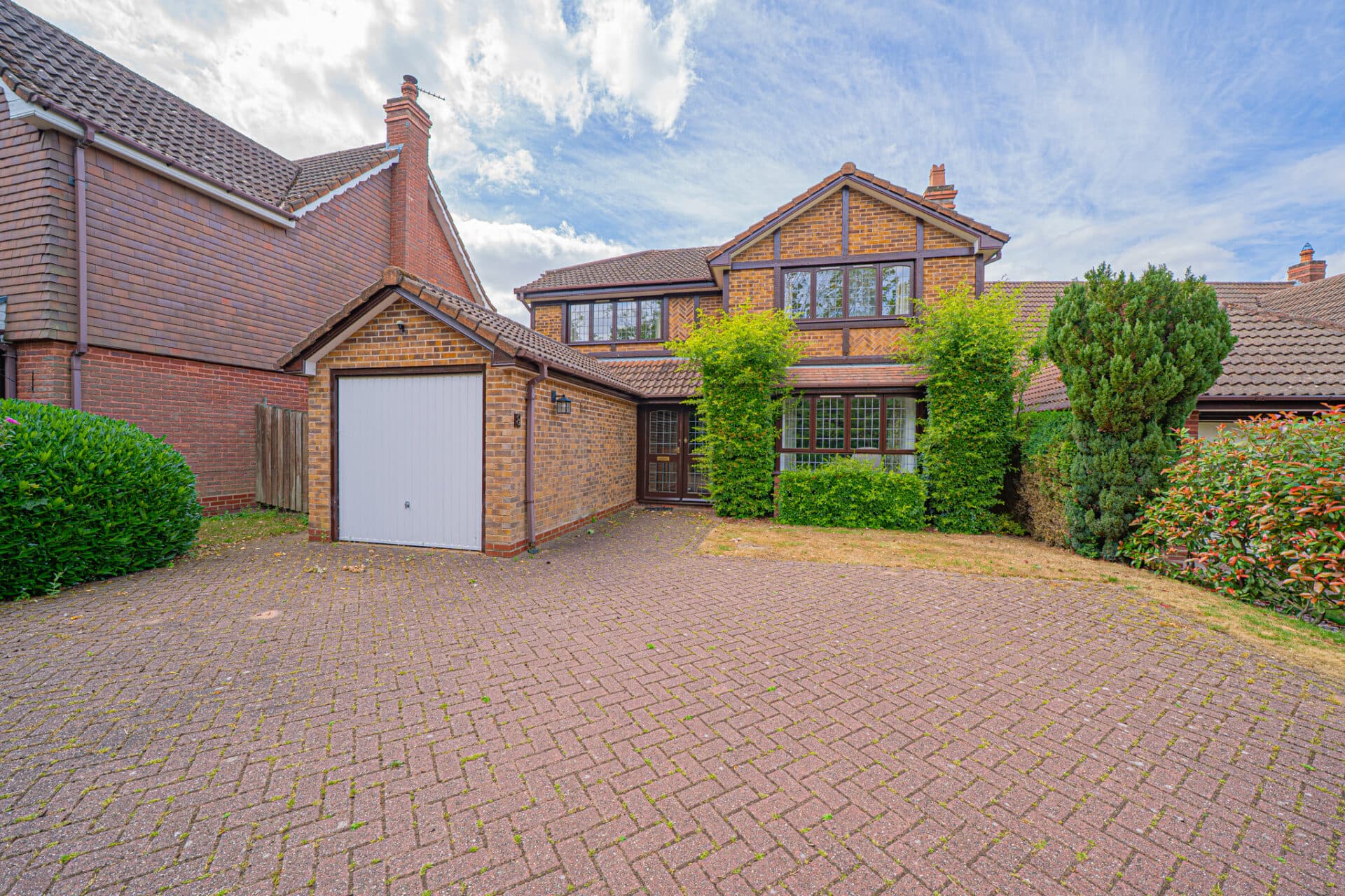 Hollyoak Grove, Solihull, Solihull, B91 3TZ