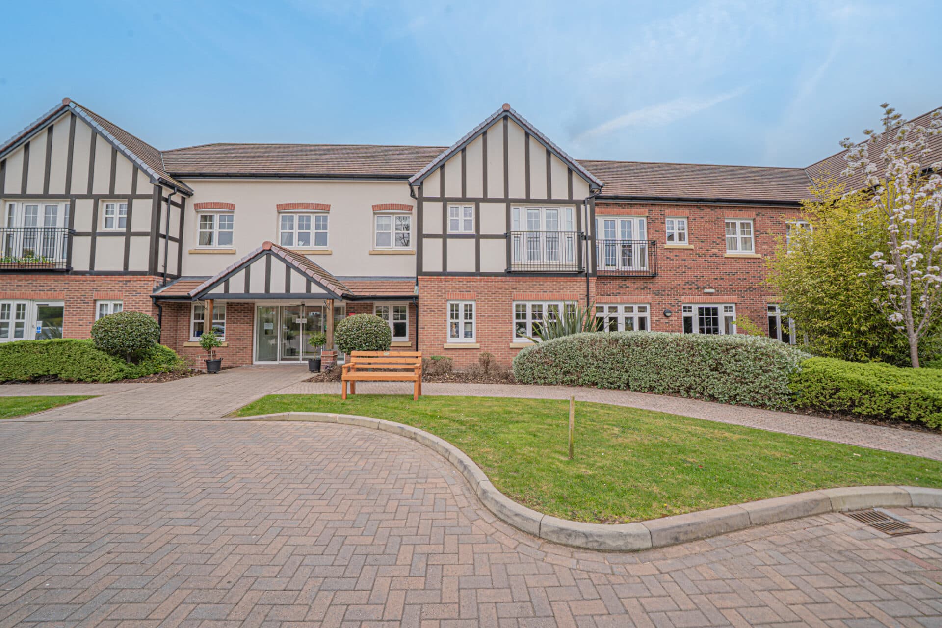 Apartment 8, Ravenshaw Court, Solihull, 73 Four Ashes Road, B93 8NA