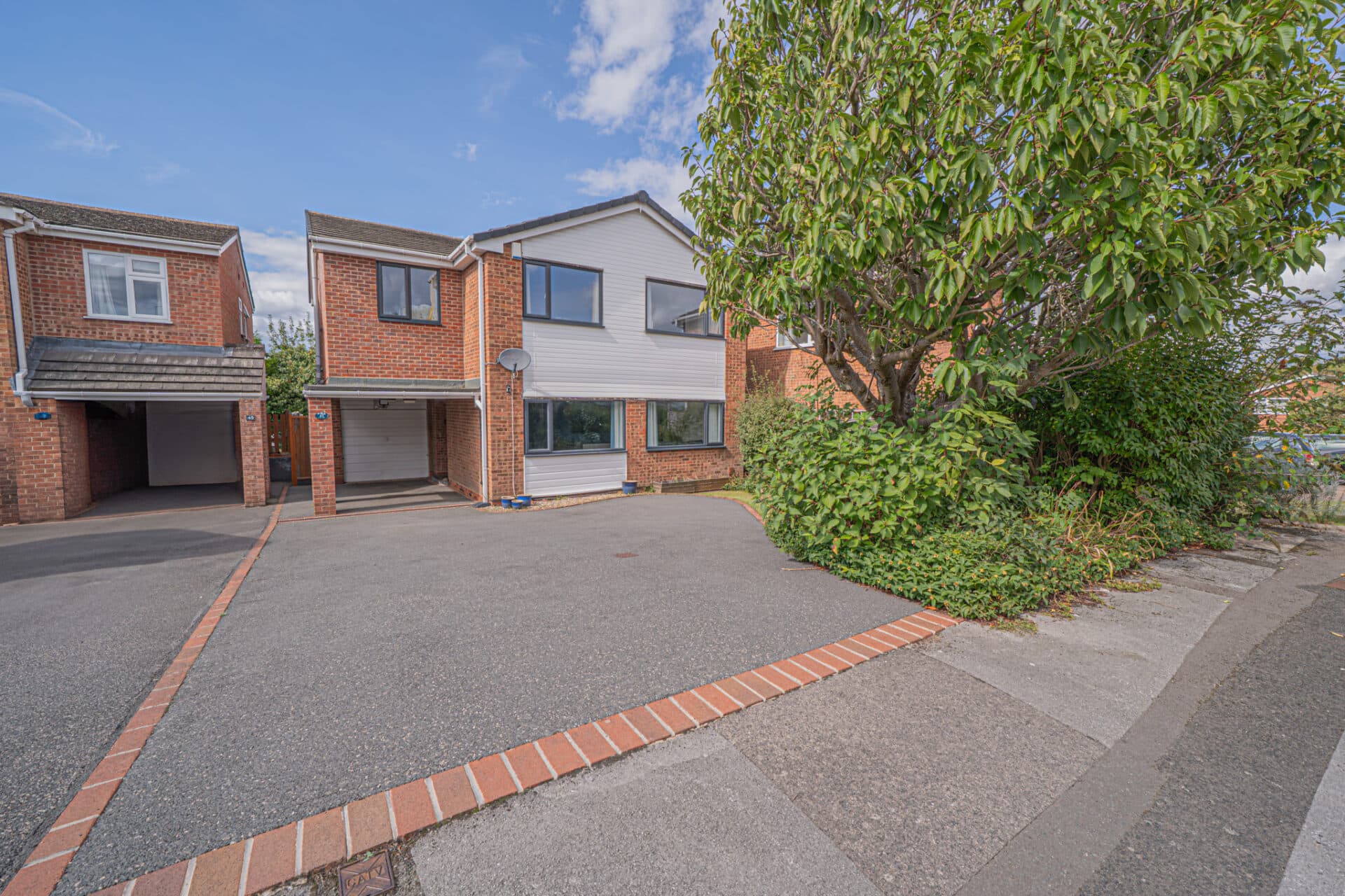 Chantry Heath Crescent, Knowle, Solihull, Solihull, B93 9NJ