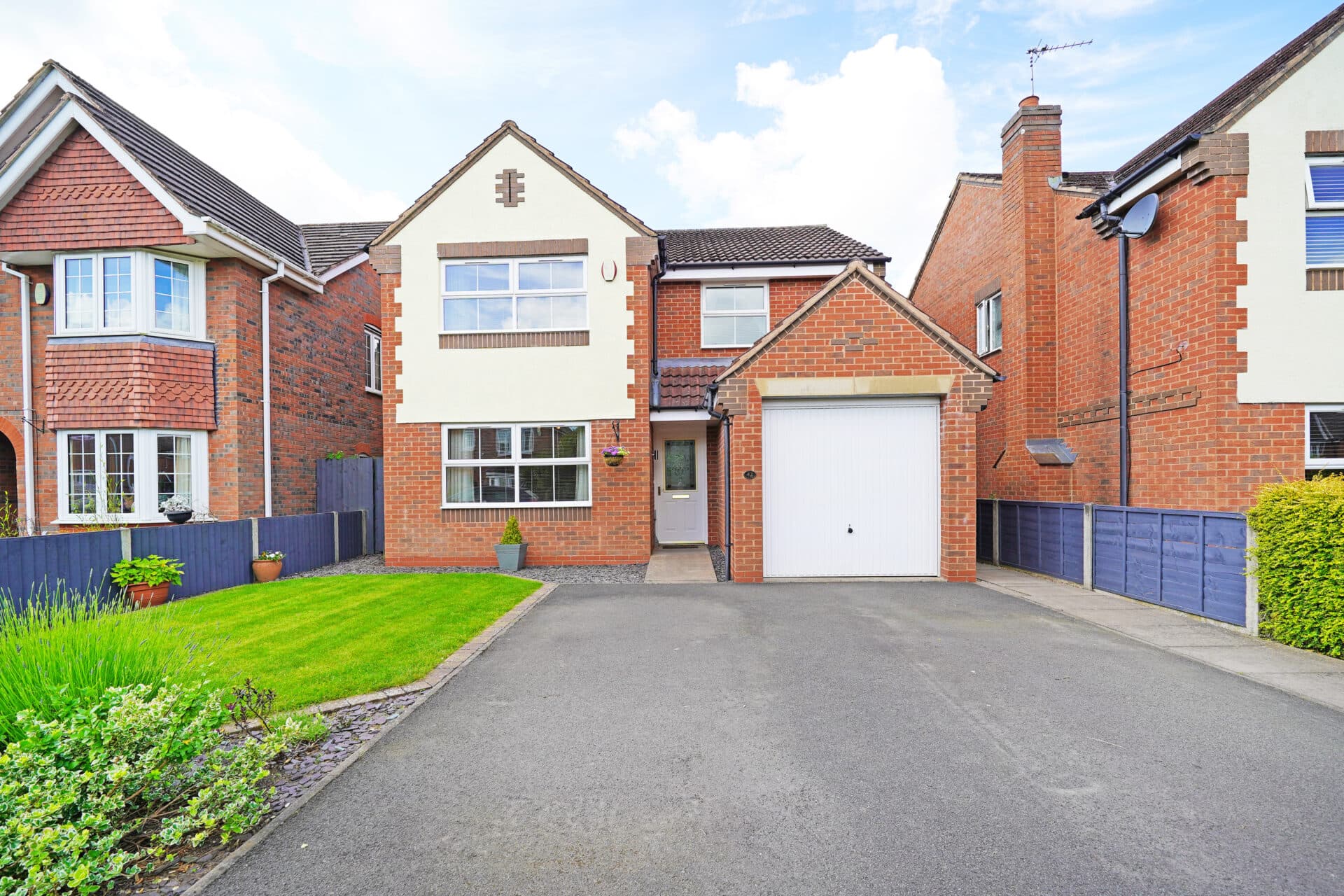 Grovefield Crescent, Balsall Common, Coventry, Coventry, CV7 7RE