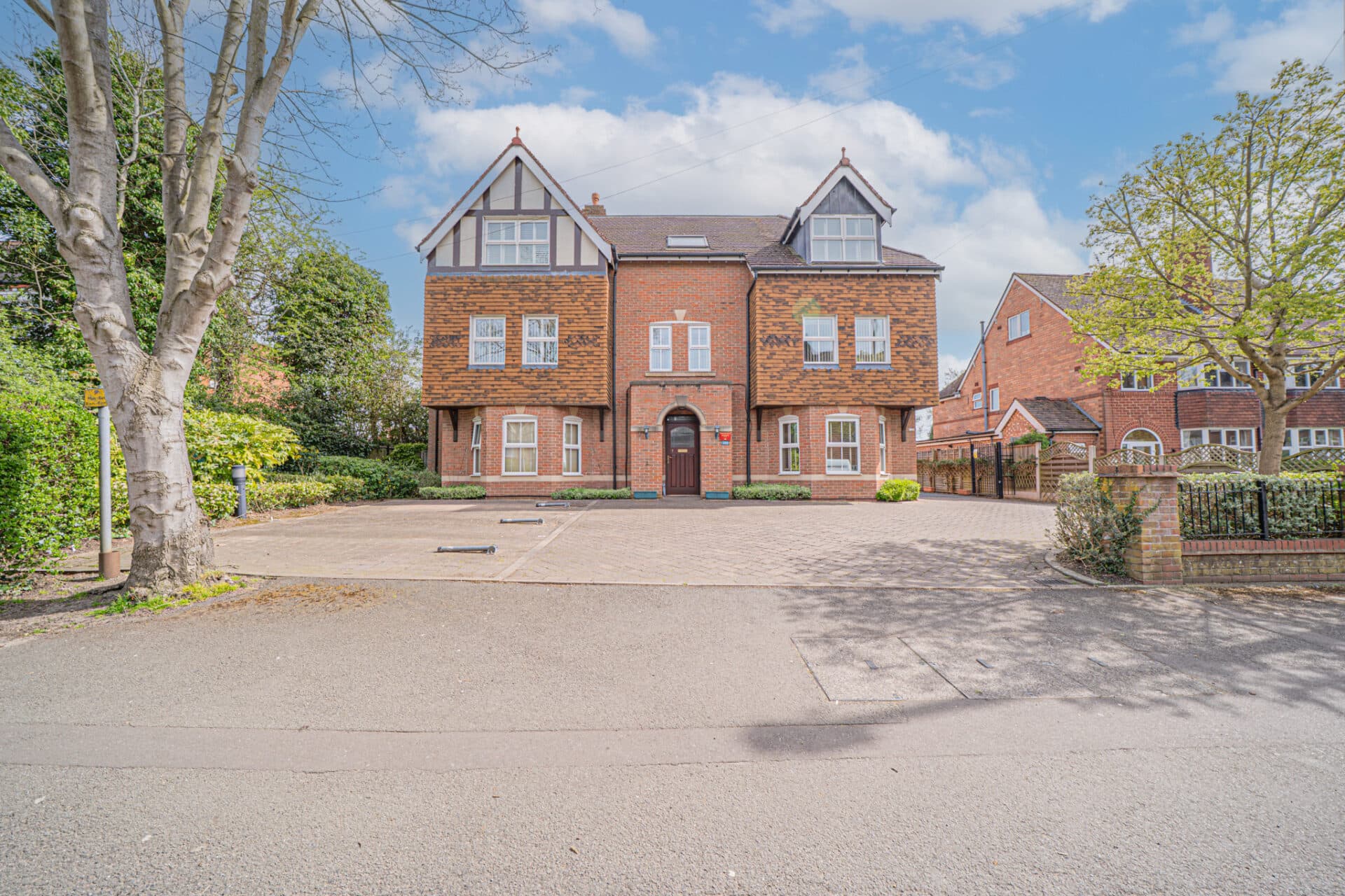 Apartment 3, 355 Station Road, Solihull, Dorridge, B93 8EY