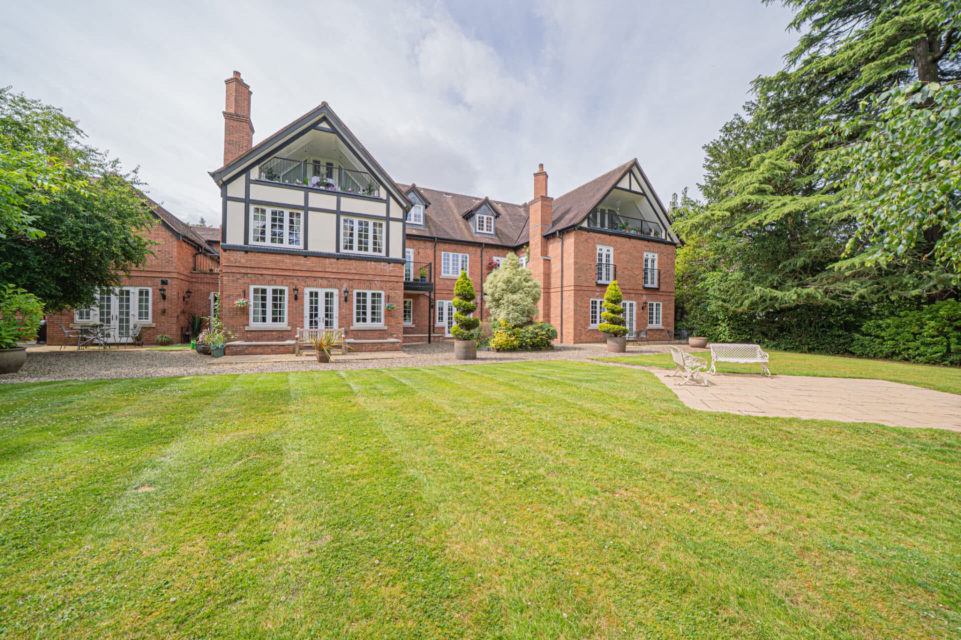 Apartment 1, The Coach House, Solihull, 581 Warwick Road, B91 1AW