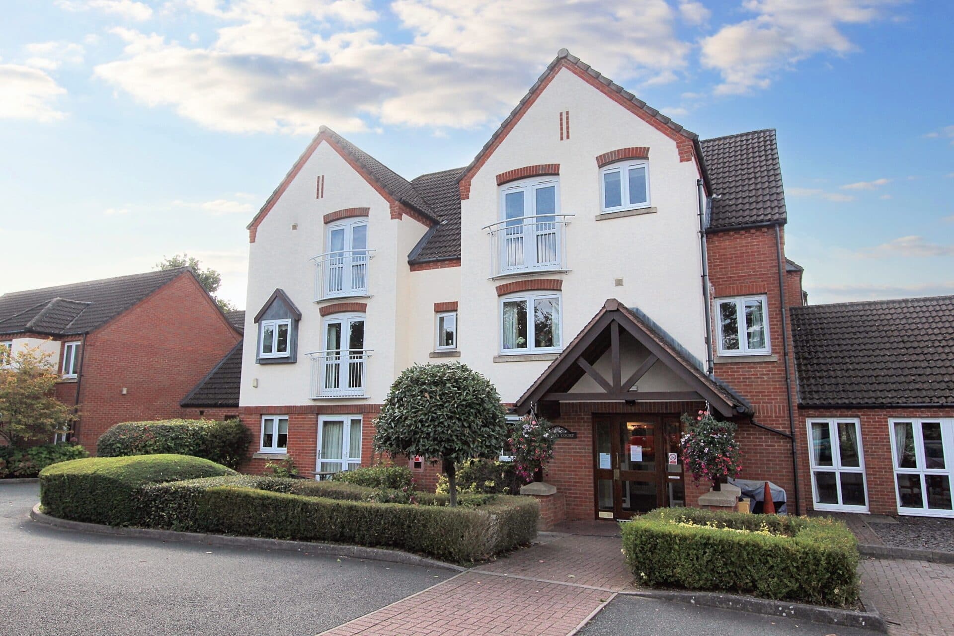 Apartment 31, Knights Court, 550 Kenilworth Road, Coventry, Balsall Common, CV7 7DQ