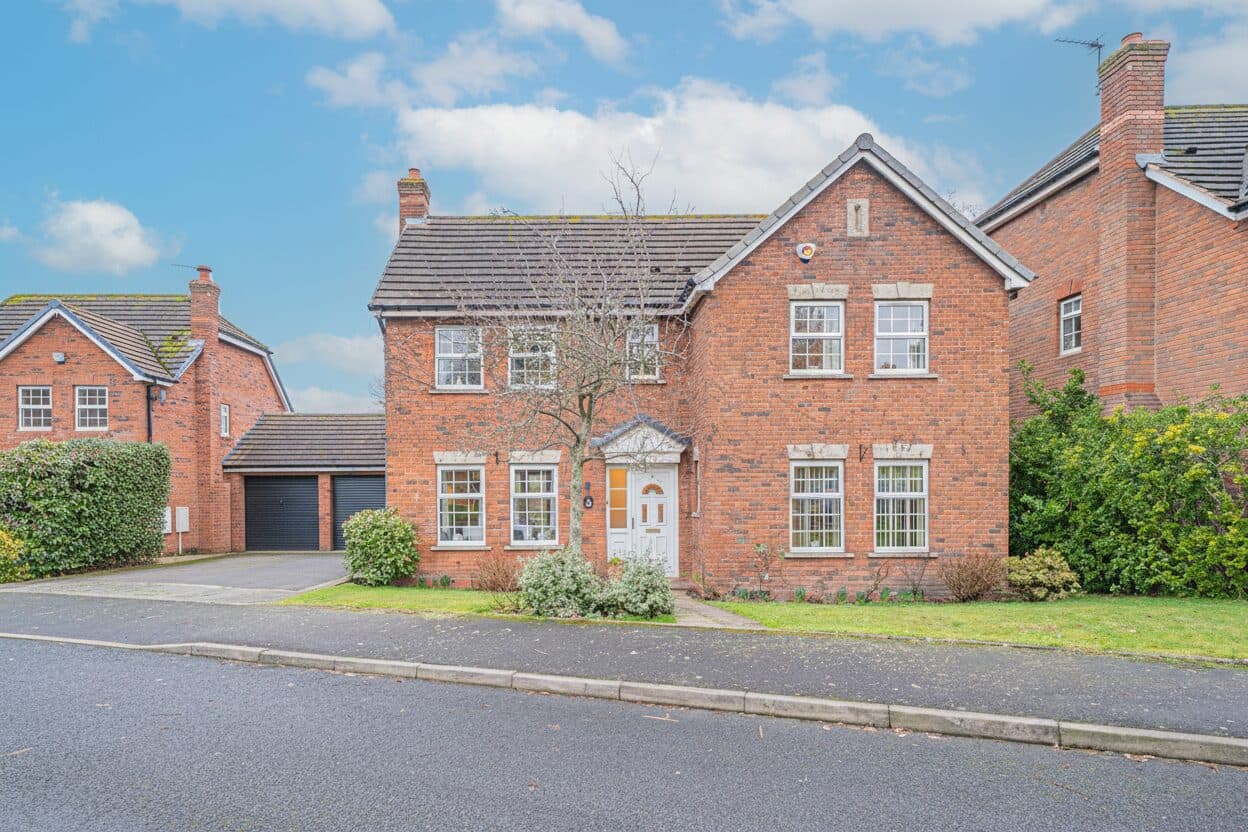 Doveridge Close, Solihull, Solihull, B91 1ED
