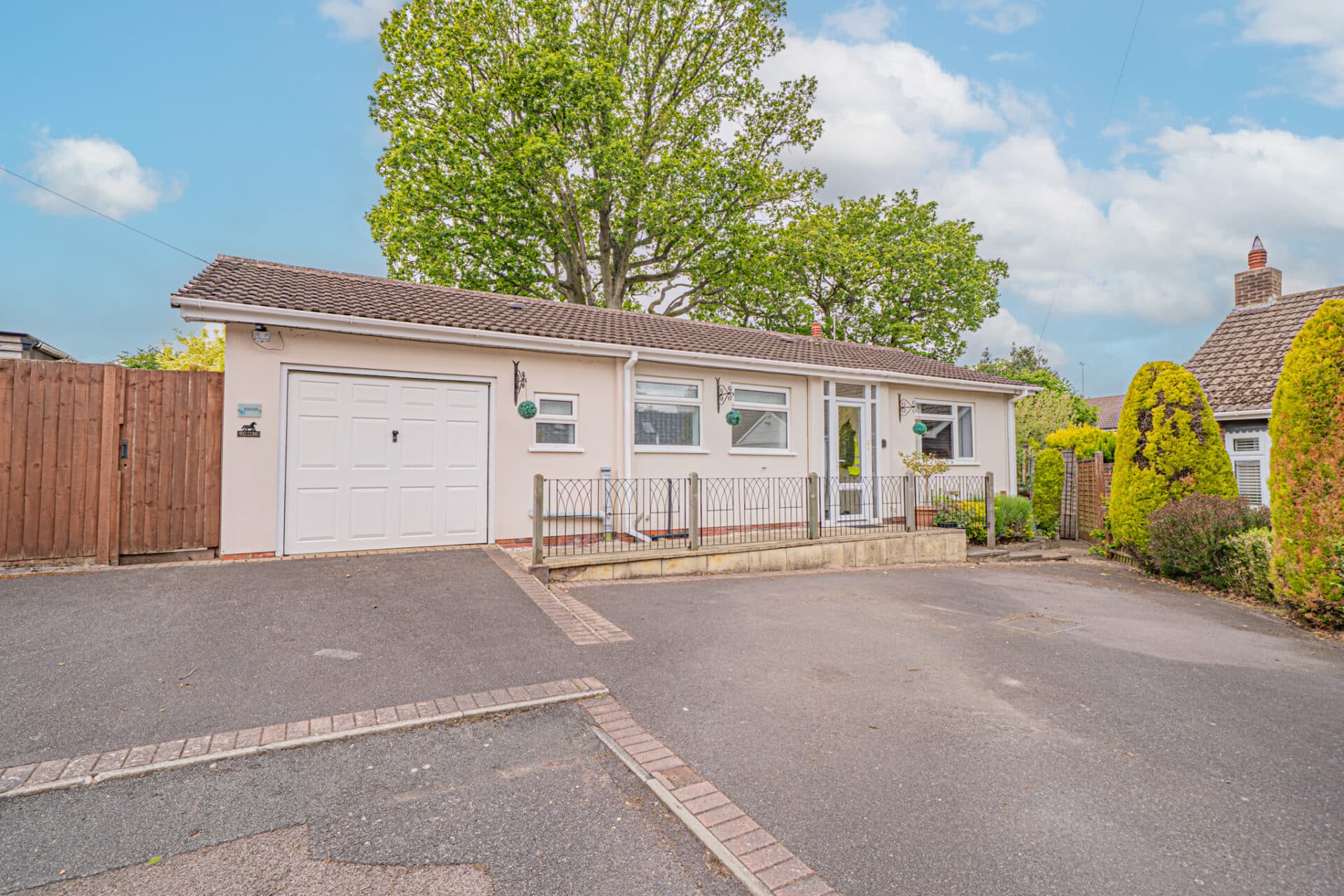 Ernsford Close, Dorridge, Solihull, Solihull, B93 8QT