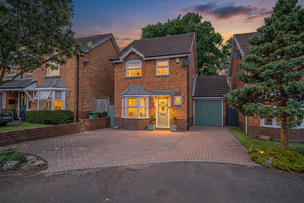 Huntley Drive, Solihull, Solihull, B91 3FL