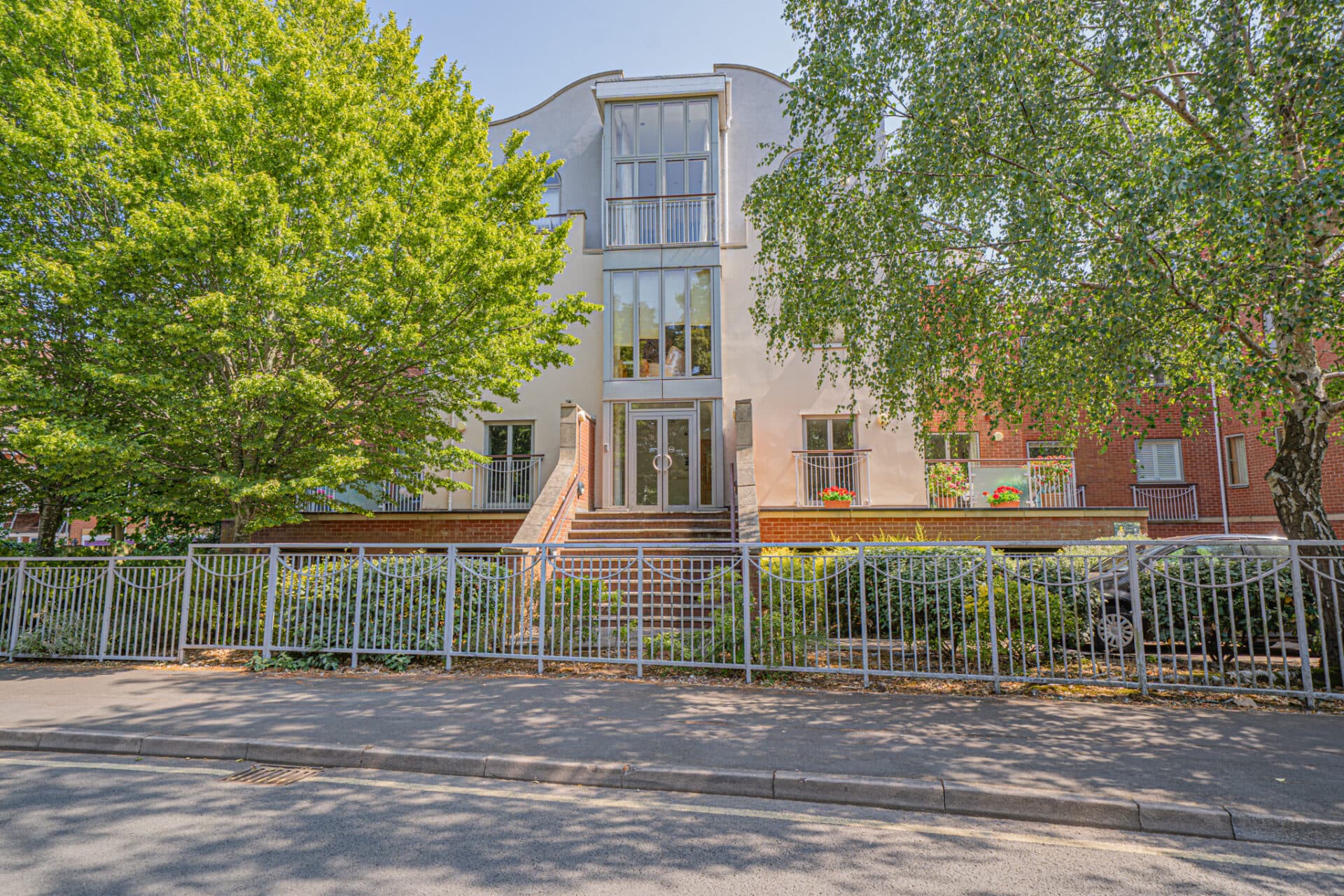 Apartment 8, Whitefriars, Solihull, 42 School Lane, B91 2QQ