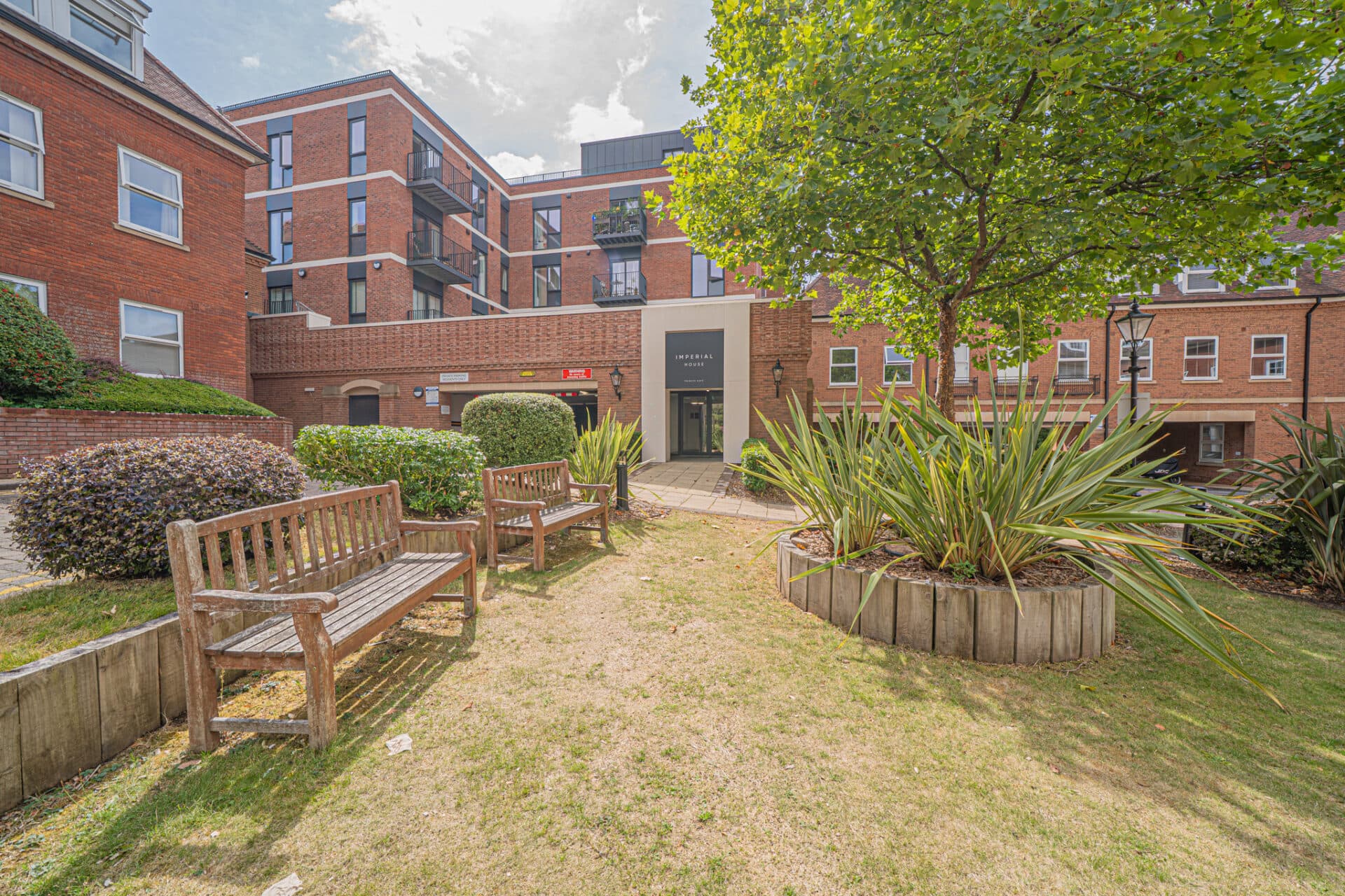 Apartment 25 Imperial House, Princes Gate 2-6 Homer Road, Solihull, B91 3ZW